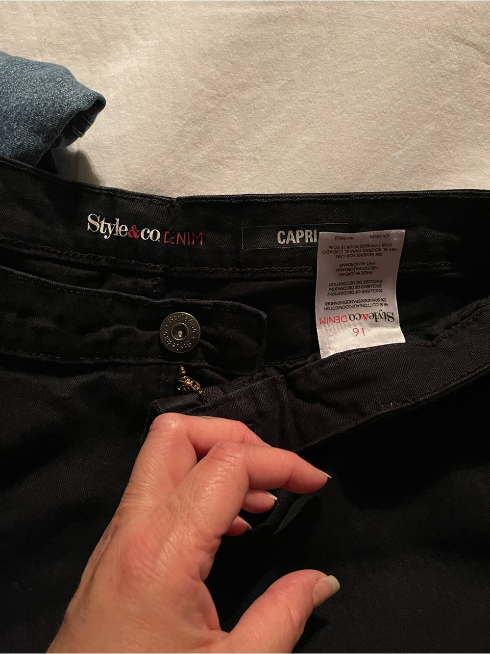 Bundle of 5 mix Levi’s,, style & Co Capri Black, skinny, straight pants 14,16,1
